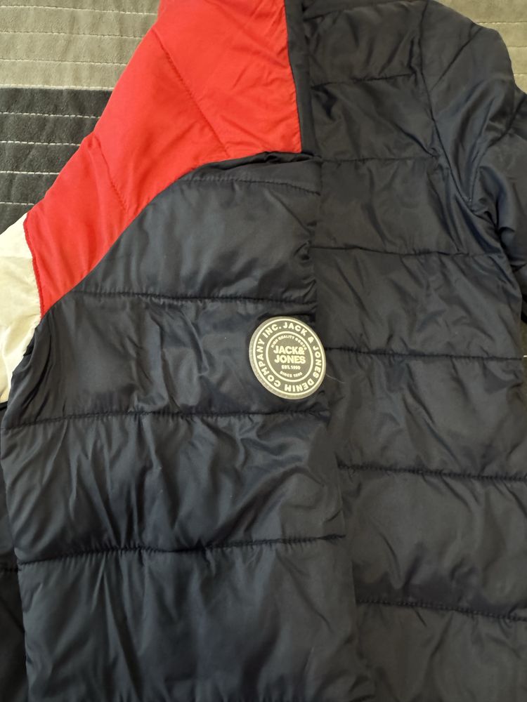 Jack & Jones олекотено яке за момче, размер 152см