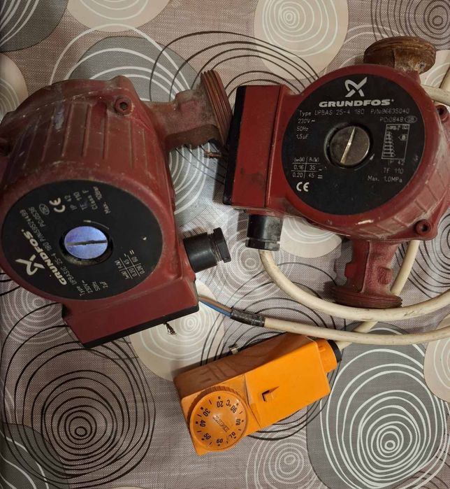 Две помпи за камина