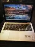 Лаптоп Asus X555L