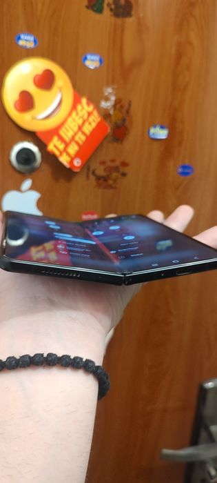 Huse Samsung Z fold   3. Second