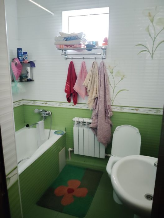 Продам Евро Дом 9ком 9соток спутник13 в доль дороги углавой+ магазин