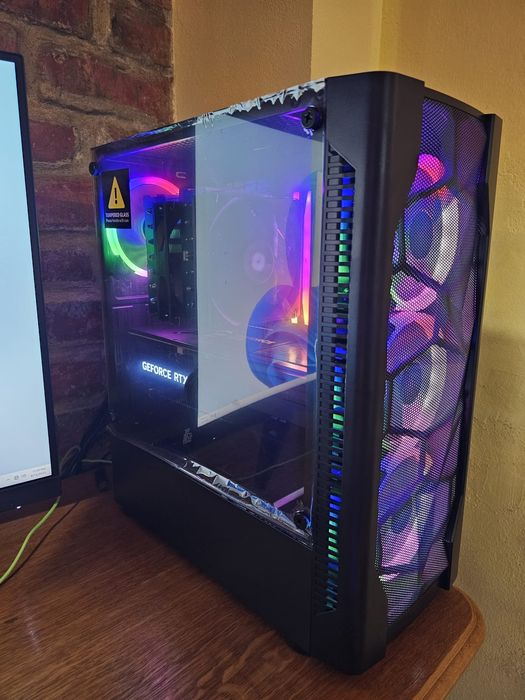 PC Ryzen 9880X3D / RTX 4080 Super / 32Gb DDR5 6000Mhz / SSD 2TB