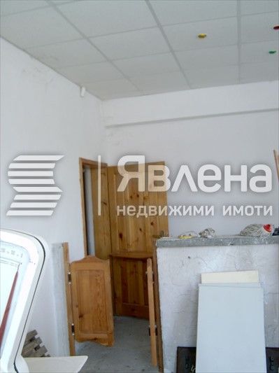 Продава се Магазин в Благоевград, Широк център - 100 кв.м за 820 €/кв.м - Снимка #1