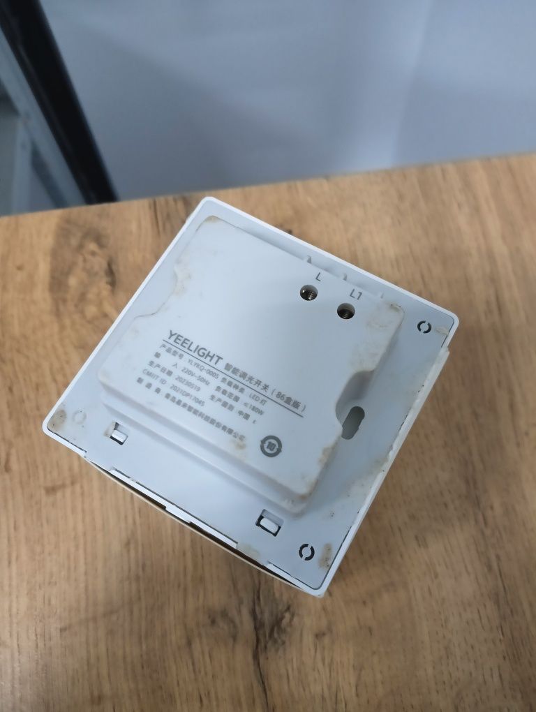 Проводной диммер Xiaomi Yeelight Dimmer