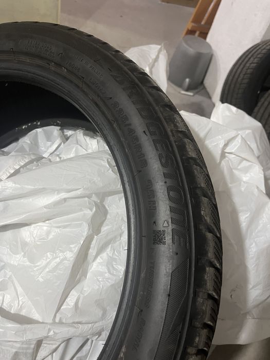 Bridgestone 225/45/18
