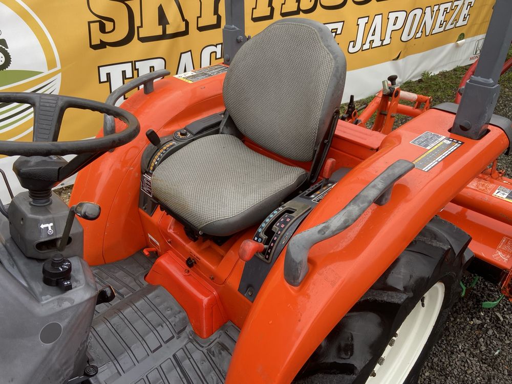 Tractor japonez Kubota KL23, 4x4, 23cp + freza