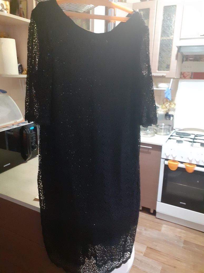 Продам чёрное вечернее  платье