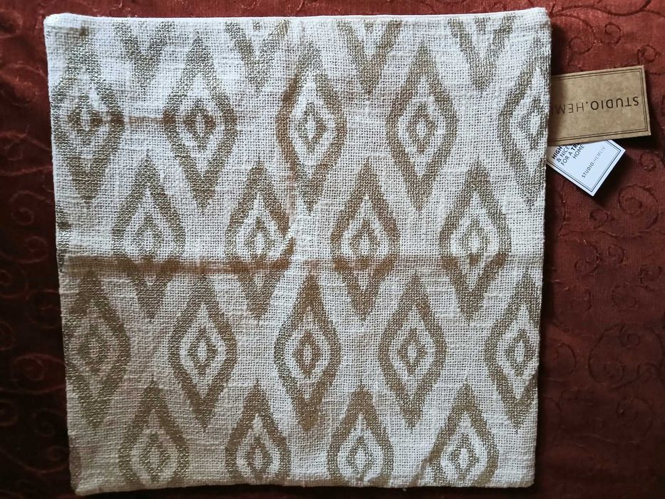 Калъфи за декоративни възглавнички