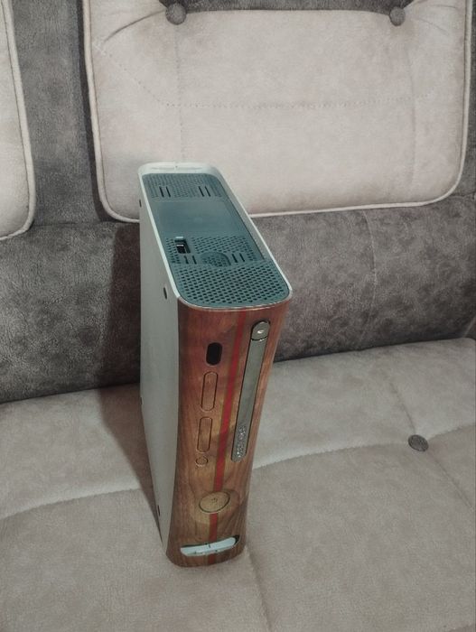 Xbox 360 sotiladi