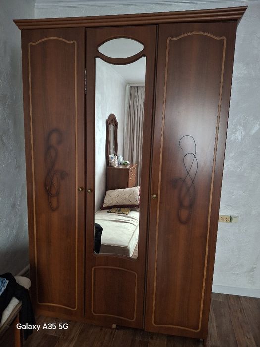 Продам шкаф шкаф