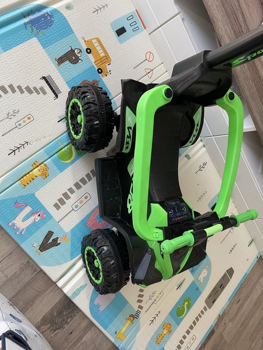 Бъги за бутане с мелодий и свтлини