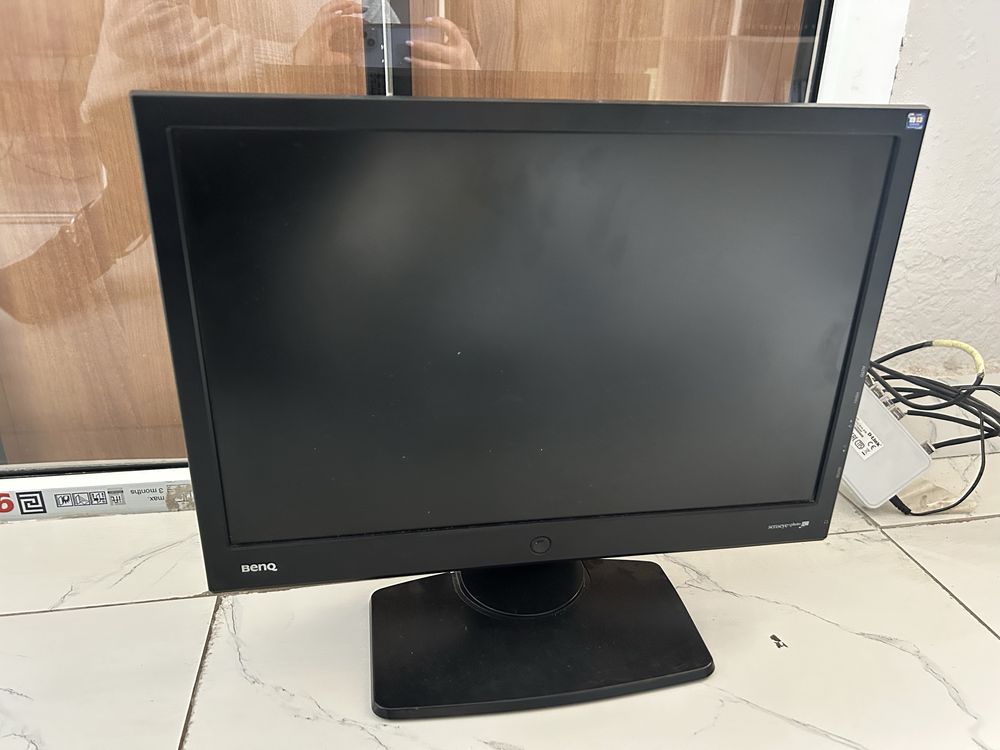 Монитор BenQ черный