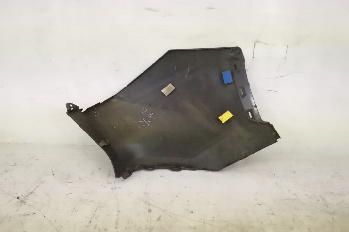 Ляв флапс / Flaps за задна броня, оригинален, в добро състояние Toyota