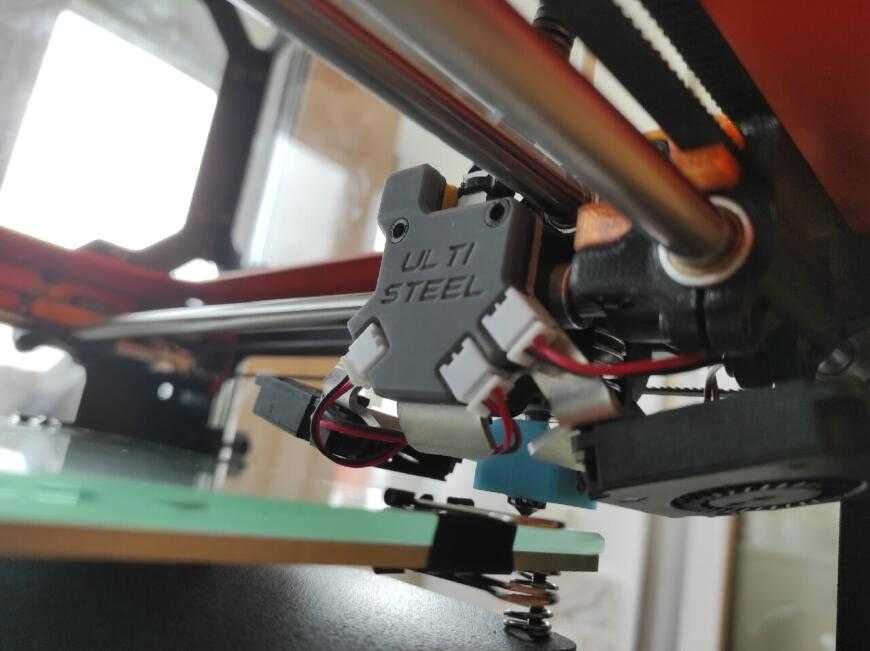 Продам БУ 3d ПРИНТЕР Ulti steel v2