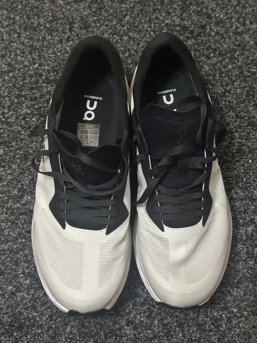 Adidasi On Cloudzone