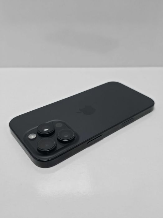 iPhone 16 Pro 128GB Titanium Black