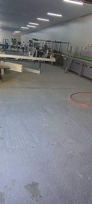 Продается земля в Чирчике с цехом 600 кв/м  (общая площадь 52 соток)