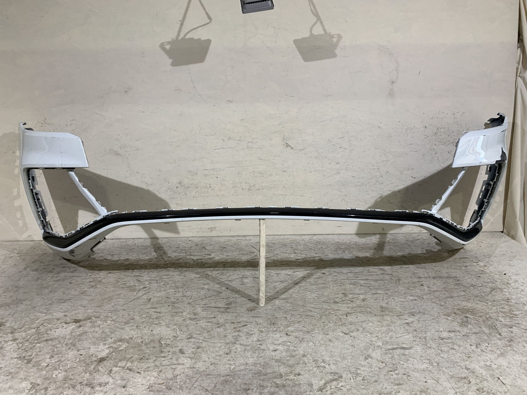 Bara fata Audi Q8 , 2018, 2019, 2020, 2021, 2022, cod origine OE 4M8807437D