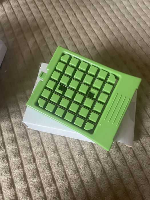 Taietor cartofi prajiti cu 2 lame marca Ernesto pentru bucatarie