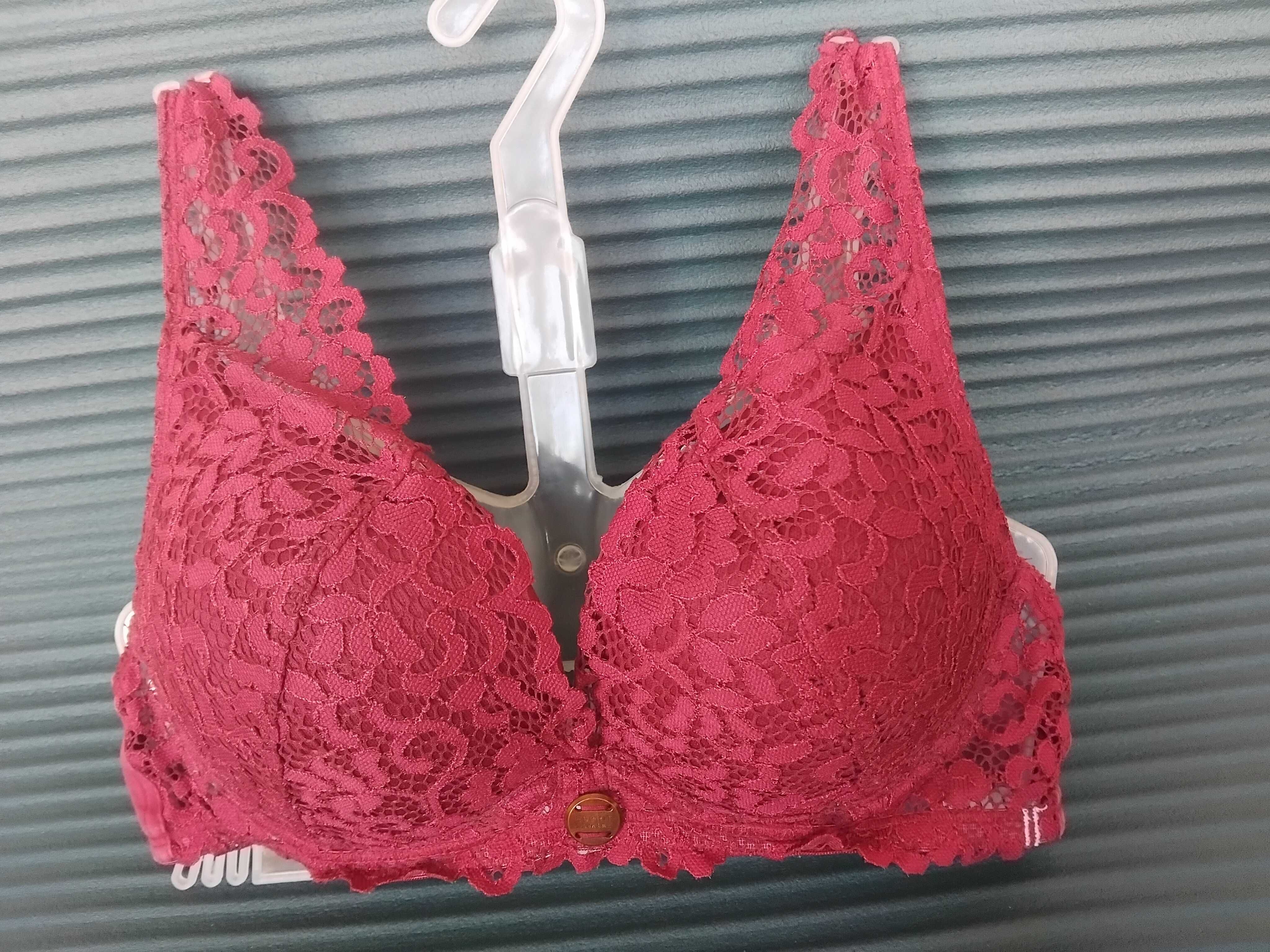 ESPRIT оригинален сутиен, 75В - перфектно оформящ бюста