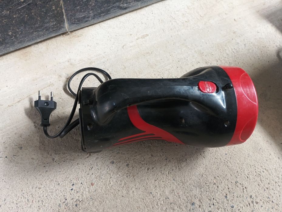 Продам фонарь  срочно б.у