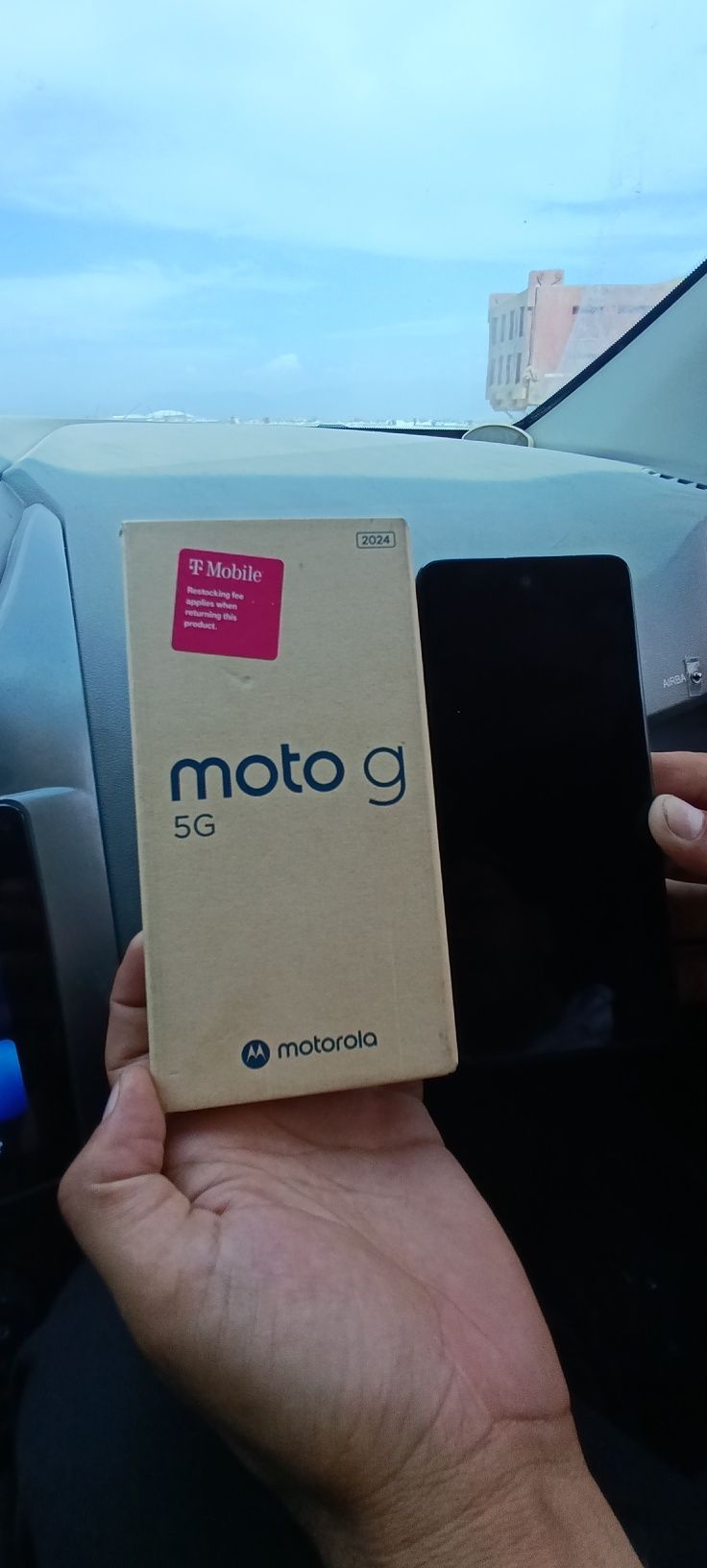 Moto g 5 sotiladi