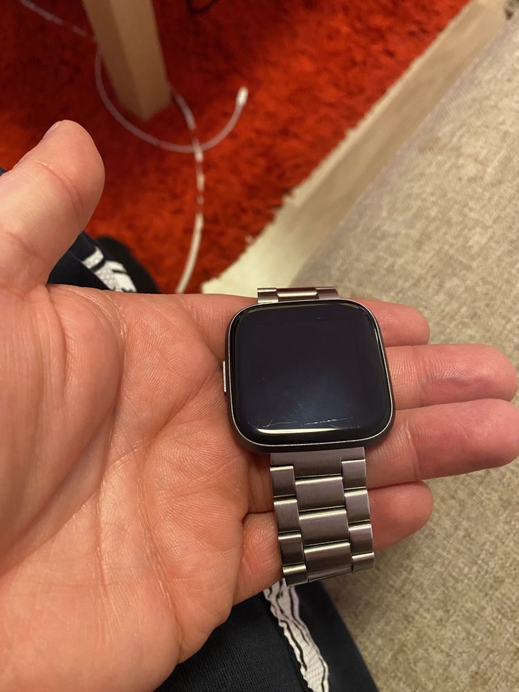 Smartwatch Fitbit versa si versa 2 ceas