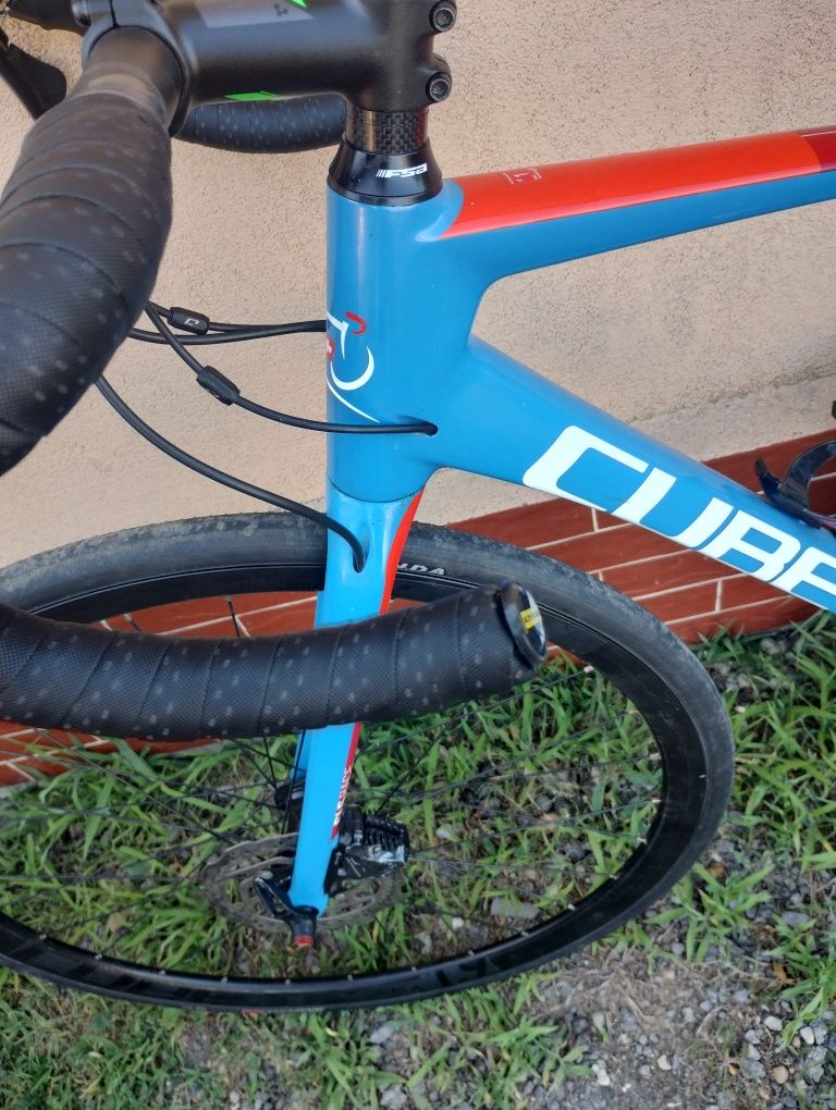 Cursiera Cube attain Gtc 2020 (mărime M-53) cadru carbon ultegra 2x11