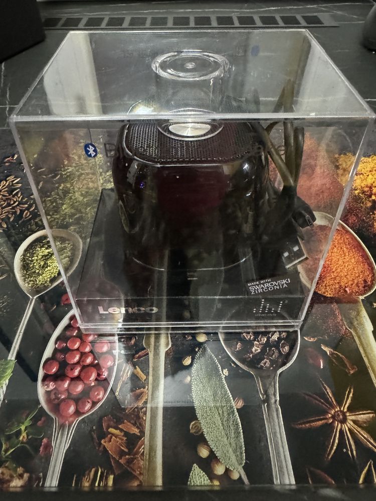 Difuzor Lenco Portabil - SWAROVSKI