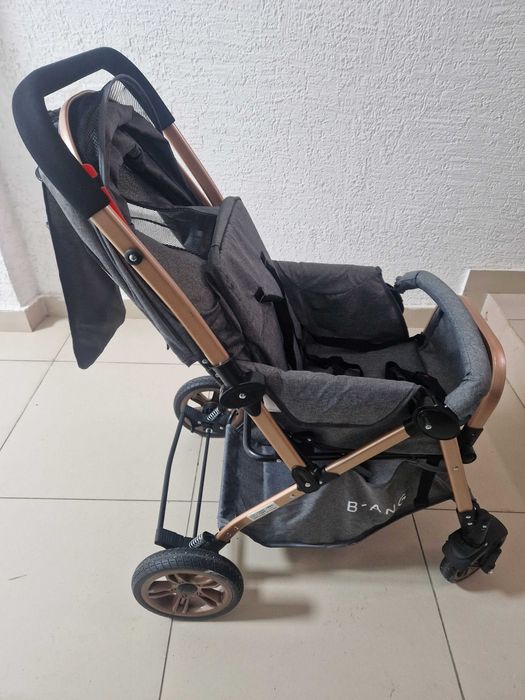 Коляска прогулочная