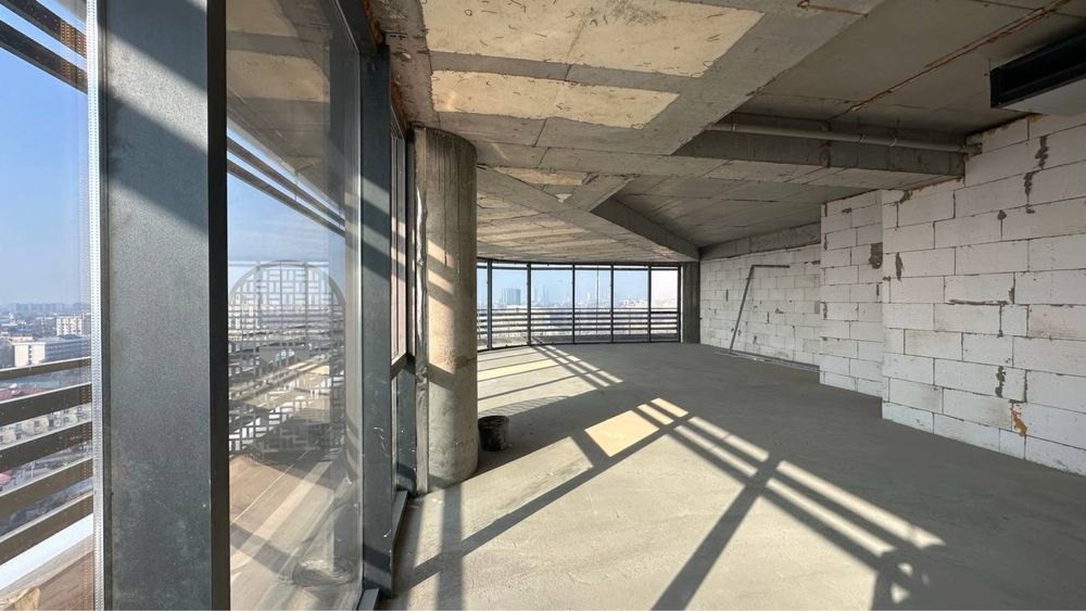 Нежилое помещение продаётся в Бизнес Центре ZARAFSHAN Ор Piramit Tower