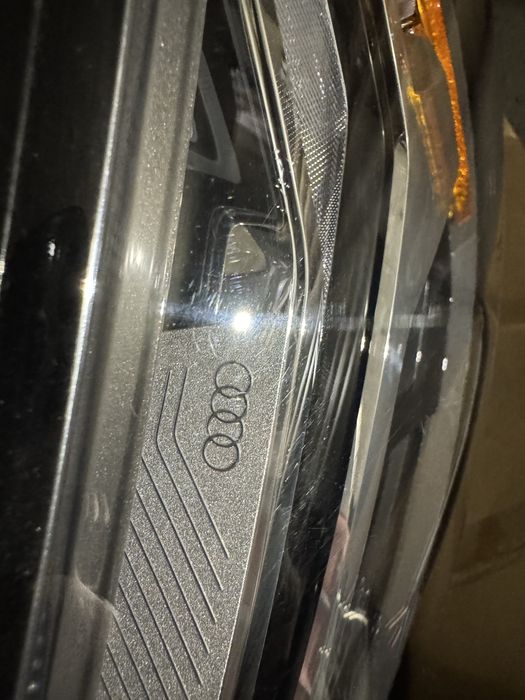 Фар за q5 80a fy