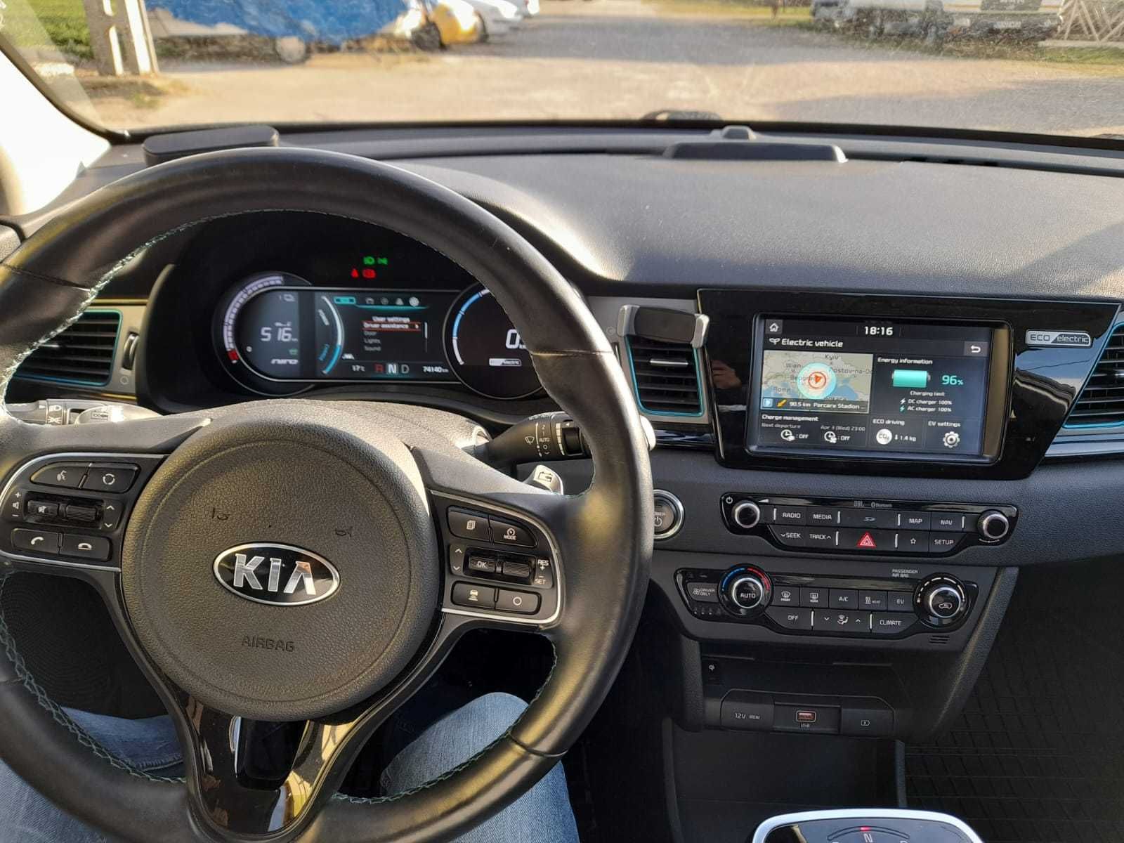 KIA E-Niro, 204cP, Acumulator 64KW (100%), autonomie 400-550 km, trapa