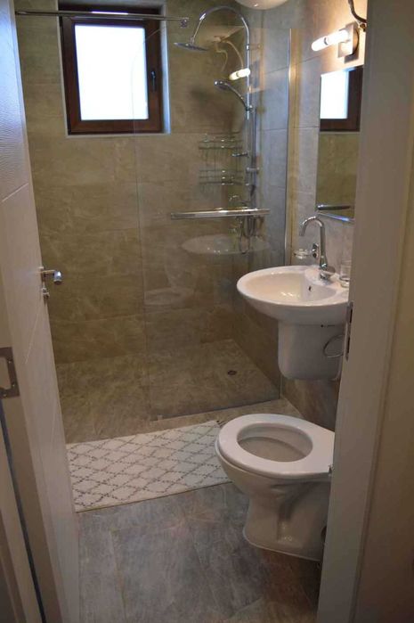 Тристаен апартамент във Въстанически