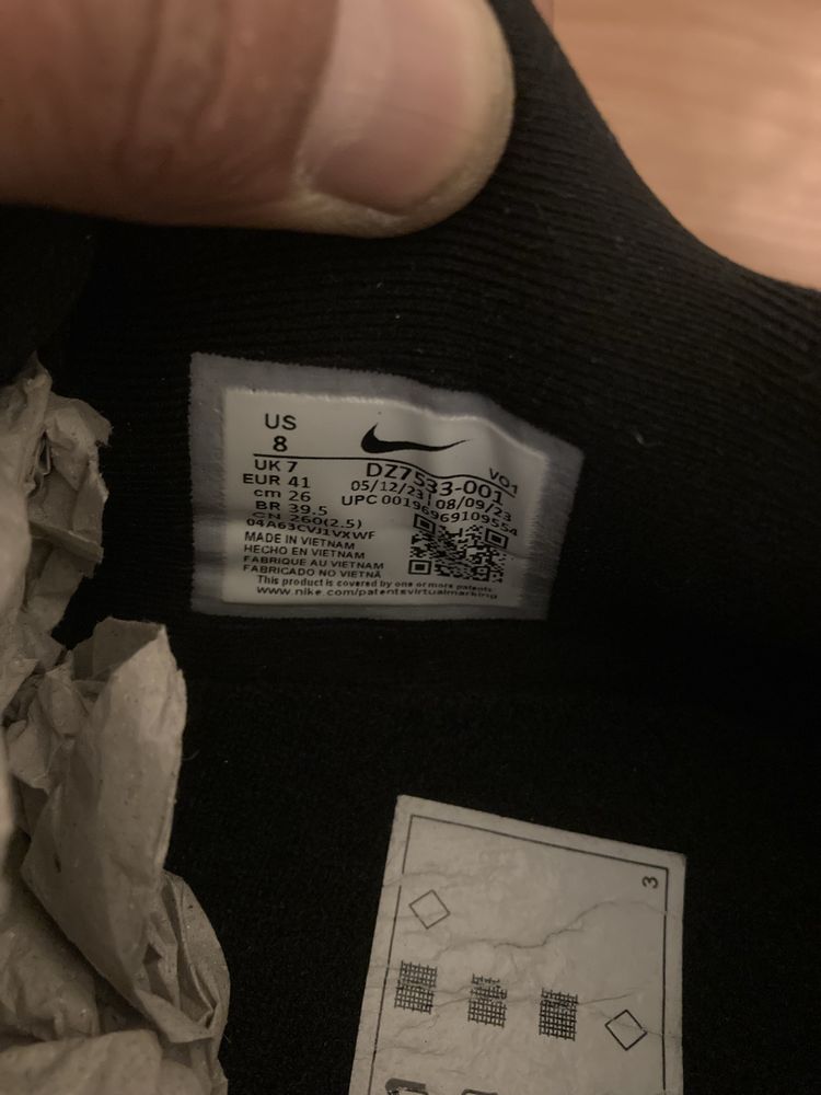 Nike номер 41/26см чисто нови