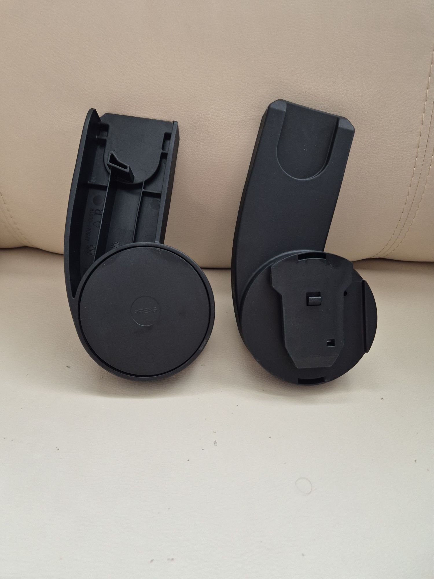 Столче за кола Cybex Cloud g i size + isofix база и адаптери