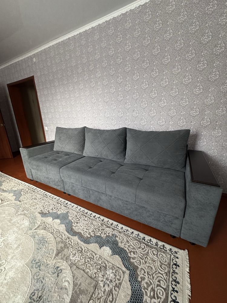 Продам диван 2,7 в отлином состоянии