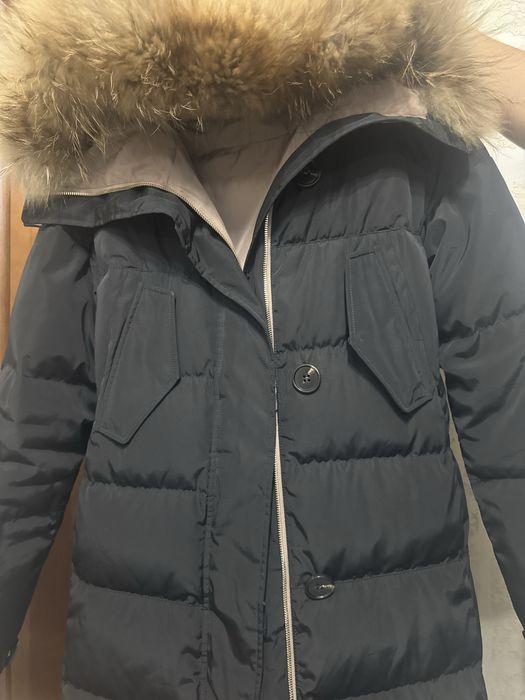 Продам женскую верхнюю одежду