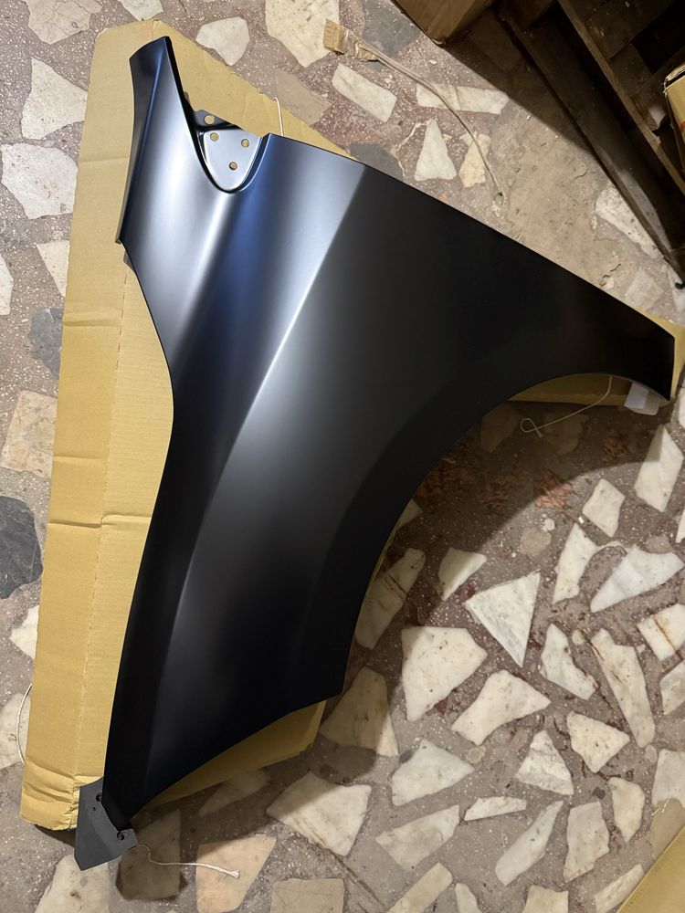 Aripa fata stanga dreapta Renault Megane 2008 2009 2010 2011 2012 2013