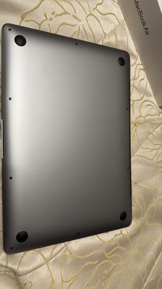Продается Macbook air m1.