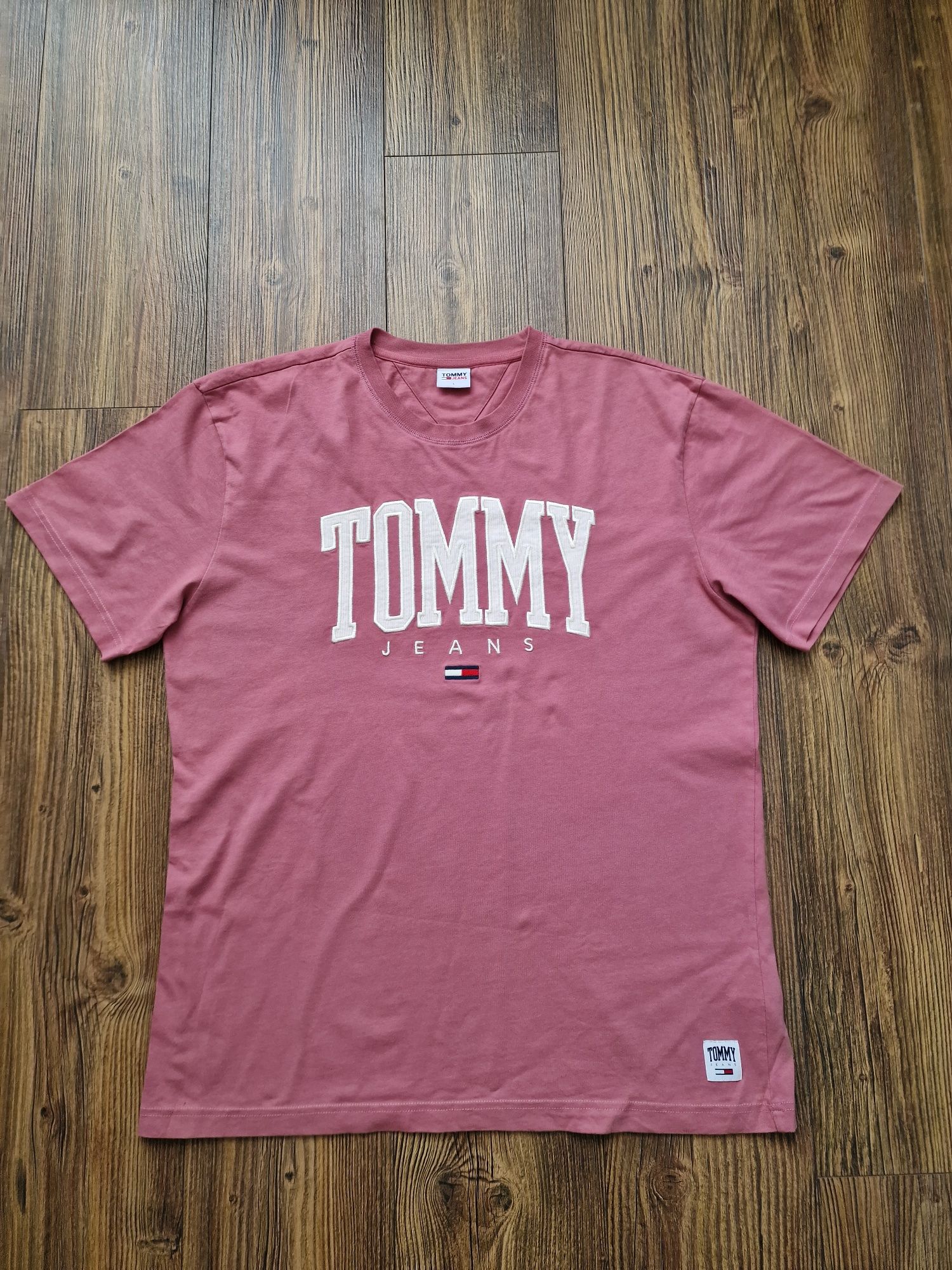 Страхотна мъжка тениска TOMMY HILFIGER размер L / XL
