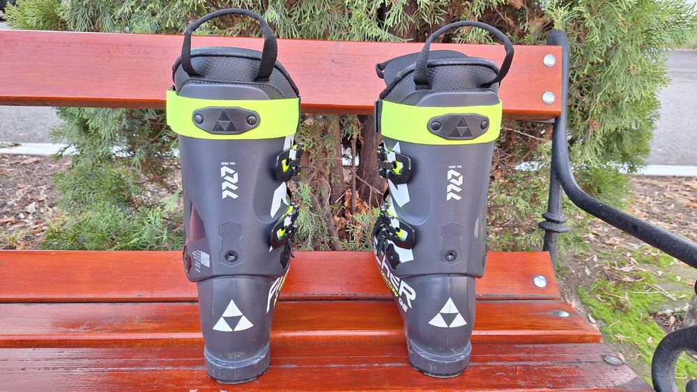 clapari fischer RC4 The CURV ONE  110 & schiuri ATOMIC REDSTER SL 170