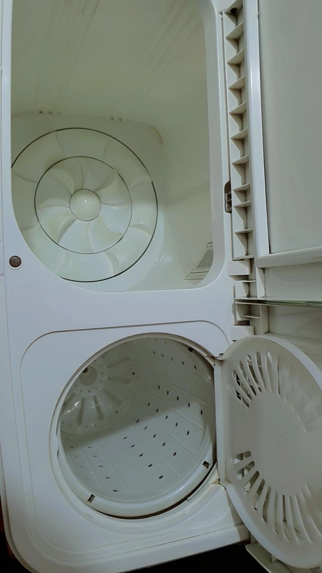 Рабочий почти новый недавно купили продаём потому что купили автомат