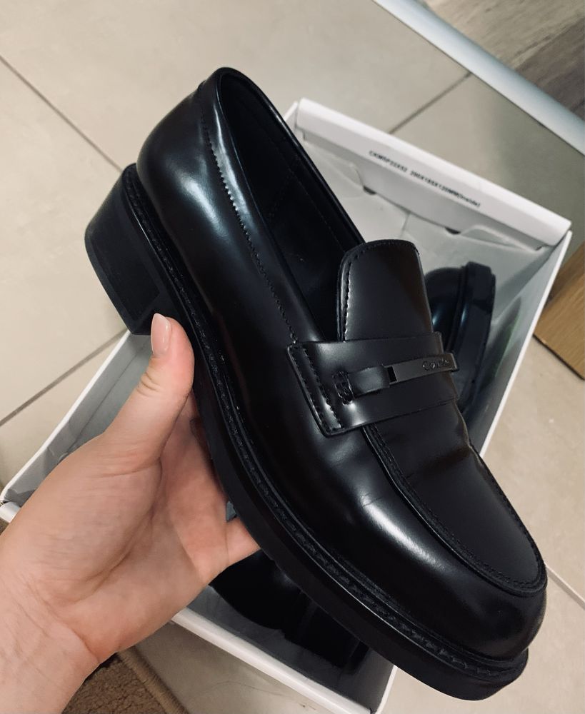 Loafers dama, Calvin Klein