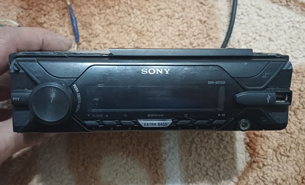 Продам магнитола sony