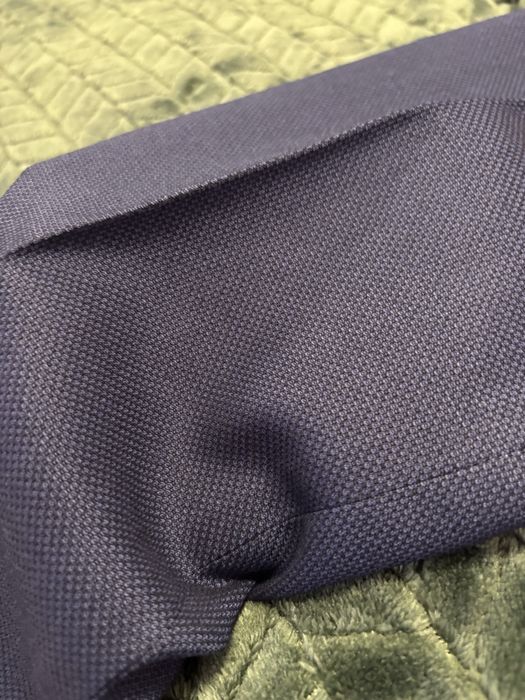 Официален костюм, вталяващ размер М