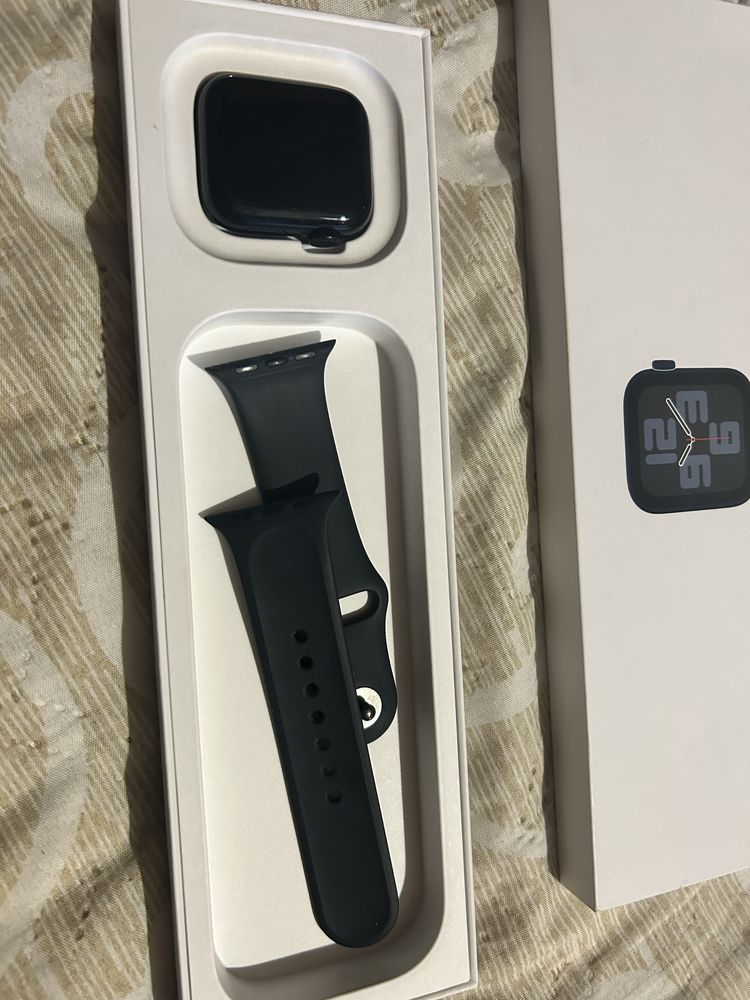 Apple Watch SE Gen 2 40 mm Midnight