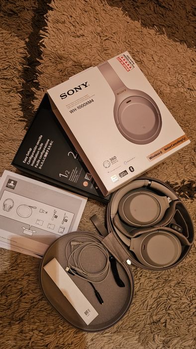 Când căști SONY WH-1000XM4S