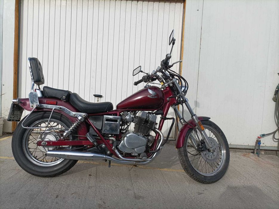 Vând honda rebel 250cc chopper categoria A2