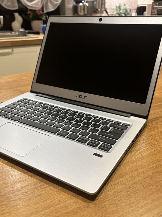 Vând sau schimb Acer Swift 1 SF113-31-P5T1 (13,3”, Quad-Core)